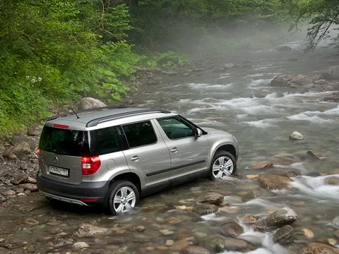Adaptation. Meeting the right Skoda Yeti crossover with a 'robot'