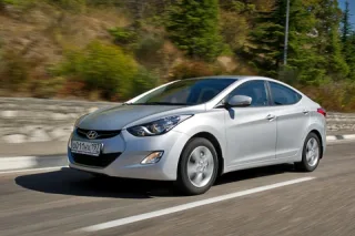 Елантропія. Хитаємось на хвилях у новому седані Hyundai Elantra