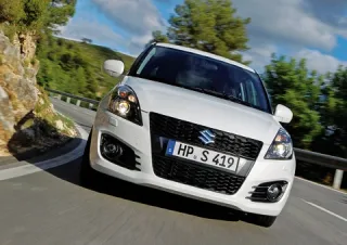 Сказка о спорте. Знакомимся с моделью Suzuki Swift Sport на заводском полигоне