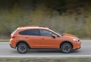 Light. Establishing connection with the Subaru XV crossover