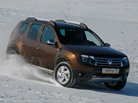 And a fur coat as a bonus. Ironing Uzbek roads in a Renault Duster crossover