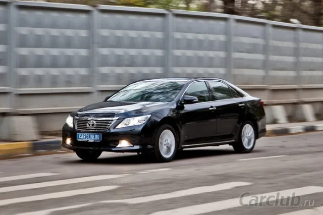 Тест-драйв Toyota Camry: синоним консерватизма