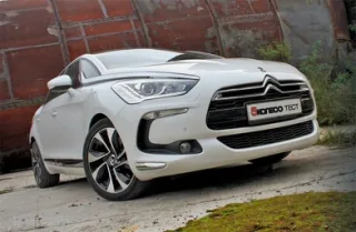 Citroen DS5. For the sake of art