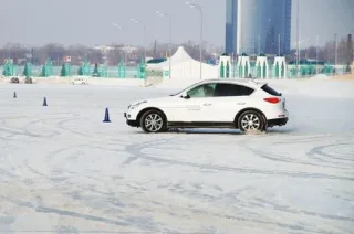 Женский взгляд на Infiniti EX25