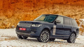 Наводимо відеокамеру на новий Range Rover Vogue