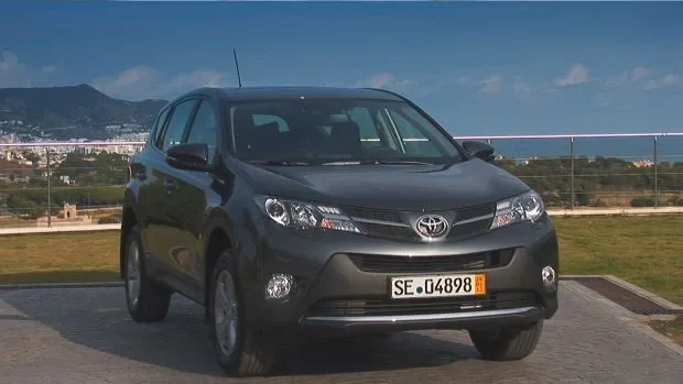 Тест Toyota RAV4 2013: акцент на мужчин