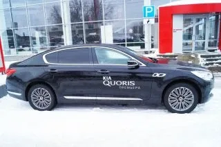 Тест KIA Quoris: пятый лишний