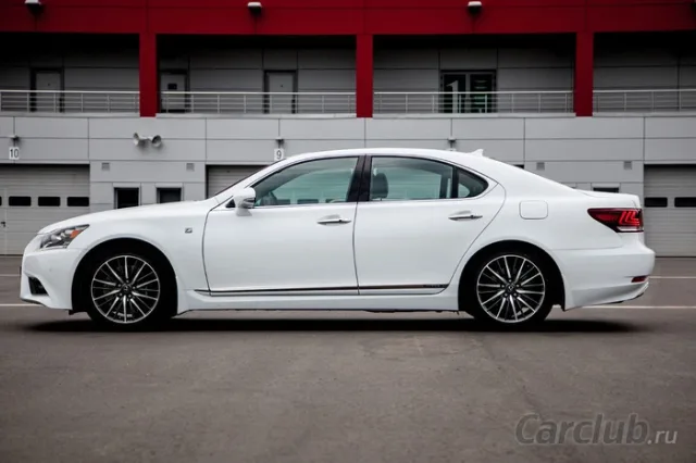 Тест-драйв Lexus LS600h: вопрос происхождения