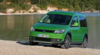 Розглядаємо спецверсії моделей Volkswagen Caddy та Amarok