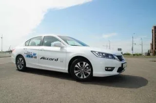 Тест Honda Accord в Казахстані