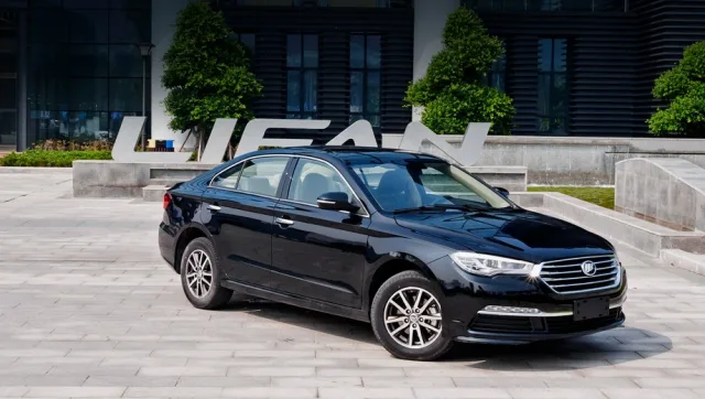 Тест Lifan 820 в Китаї