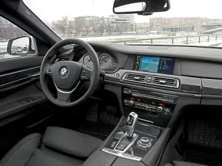 Шлях до себе. Слідуємо за «сімкою» BMW дорогою до досконалості