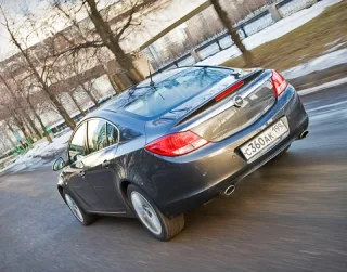 Запах машини. Чим причаровує Opel Insignia?