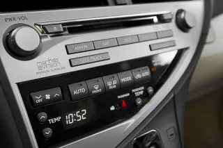 На межі. Розбираємо термінологію Лексуса на прикладі кросовера RX 350