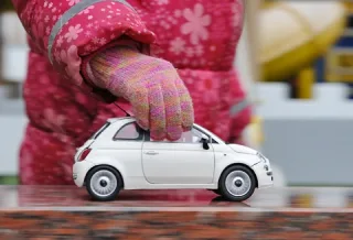 Игрушка. впадаем в детство с ретрохэтчбеком Fiat 500
