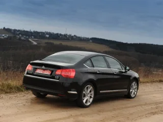 Двоготовність. Чи готові Citroen C5 та Honda Accord кинути виклик Audi A4?