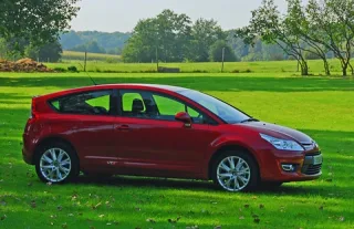 Пора продавать. Узнаём, как обновлённый Citroen C4 собирается завоевать Россию