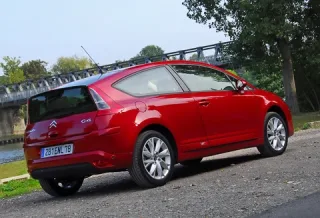 Пора продавать. Узнаём, как обновлённый Citroen C4 собирается завоевать Россию