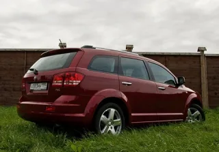 Кем быть?. Отправляемся искать себя на кроссовере Dodge Journey