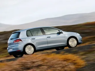 Slave of the lamp. We rub a new Volkswagen Golf from all sides