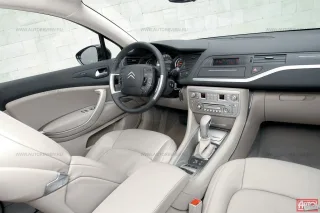 Важкий міст. Citroen C5, Ford Mondeo, Volkswagen Passat