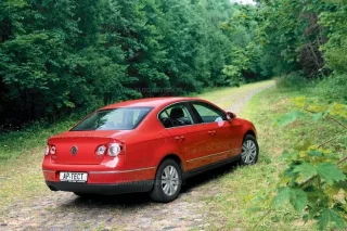 Важкий міст. Citroen C5, Ford Mondeo, Volkswagen Passat