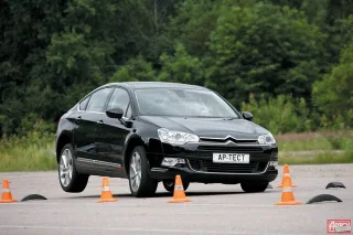 Важкий міст. Citroen C5, Ford Mondeo, Volkswagen Passat