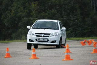 Спорим?. Daewoo Nexia, Geely MK и Лада Приора