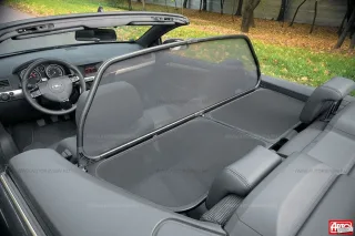 Windy. Ford Focus Coupe-Cabriolet, Opel Astra TwinTop, Volkswagen Eos and Volvo C70