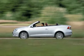 Windy. Ford Focus Coupe-Cabriolet, Opel Astra TwinTop, Volkswagen Eos and Volvo C70