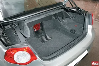 Windy. Ford Focus Coupe-Cabriolet, Opel Astra TwinTop, Volkswagen Eos and Volvo C70