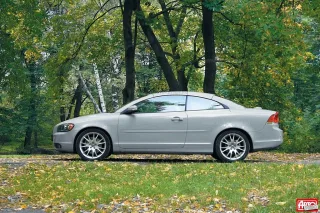 Windy. Ford Focus Coupe-Cabriolet, Opel Astra TwinTop, Volkswagen Eos and Volvo C70