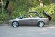 Windy. Ford Focus Coupe-Cabriolet, Opel Astra TwinTop, Volkswagen Eos and Volvo C70