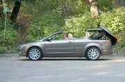 Windy. Ford Focus Coupe-Cabriolet, Opel Astra TwinTop, Volkswagen Eos and Volvo C70