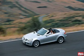 Windy. Ford Focus Coupe-Cabriolet, Opel Astra TwinTop, Volkswagen Eos and Volvo C70