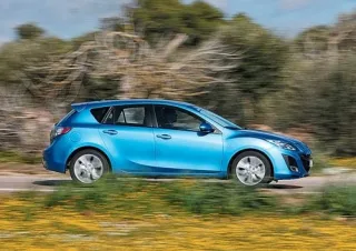 Mazda3. Яблучко від яблуні