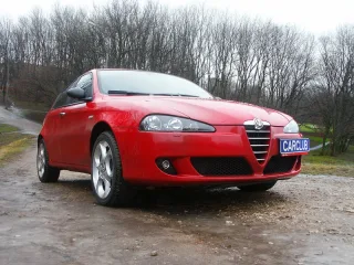 Alfa Romeo 147: Alfaзависимость