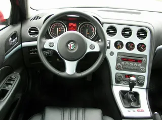Alfa Romeo 159: Ciao, Bambino