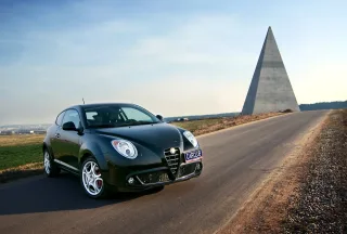 Alfa Romeo MiTo: Відчуваєш? Спека!