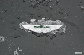 Aston Martin V8 Vantage: Бонд, Джеймс Бонд