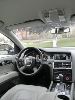 Audi Q7: Еще один очень, очень, очень хороший стейк