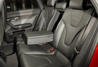 Тест-драйв Audi RS6: Білий шум