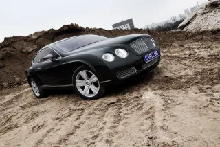 Новорічний подарунок Bentley - ексклюзивний тест Continental GT