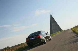 Тест-драйв BMW 330i xDrive: володар дороги