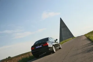 Тест-драйв BMW 330i xDrive: володар дороги