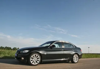 Тест-драйв BMW 330i xDrive: володар дороги