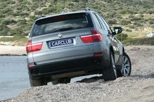 BMW X5: Позашляховий флагман