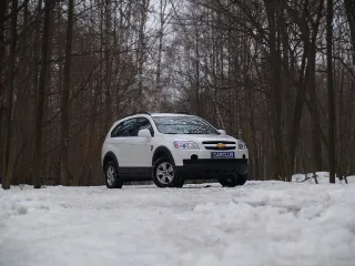 Chevrolet Captiva: Полиглот