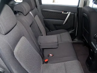 Chevrolet Captiva: Полиглот