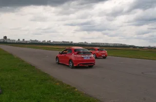 Honda+Ford+Opel: Redness